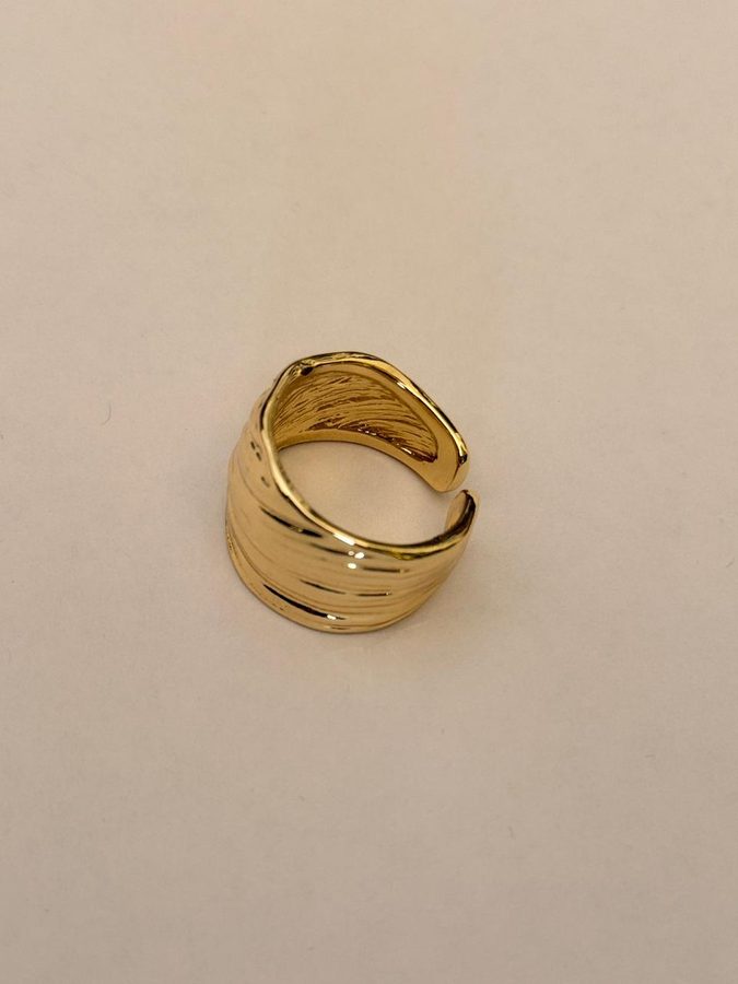 Wide Diagonal Ribbed Cuff Ring view 3