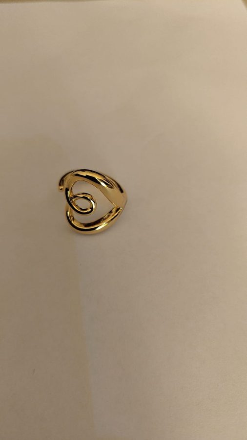 Double Swirl Teardrop Ring view 5