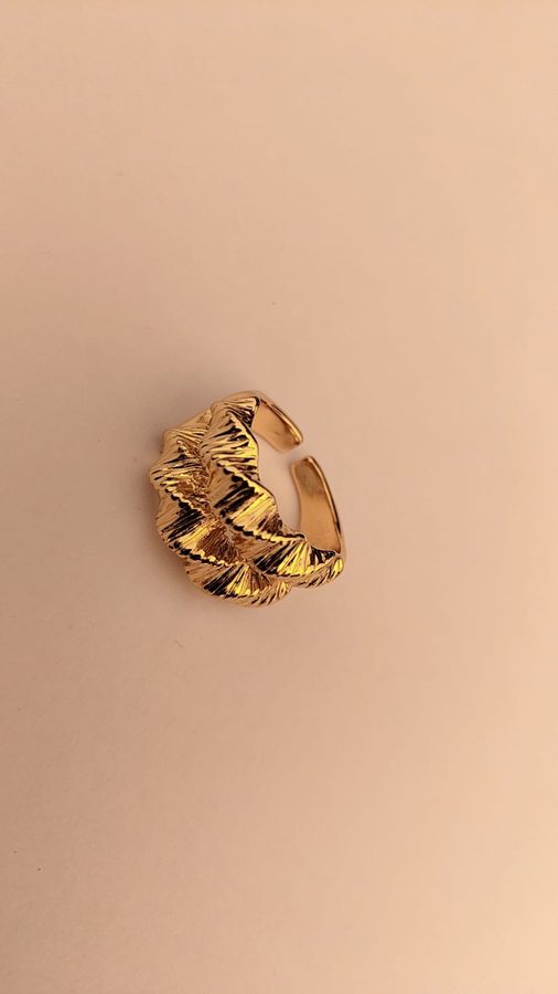 Wide Diagonal Ribbed Cuff v2 view 1